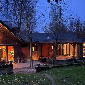 Appartement Vakantiehuis Op De Brant, Nuth