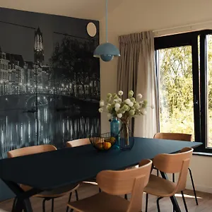 https://waterlinie-lodges.utrechthotels.net
