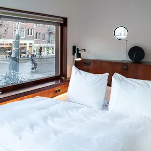 https://sweets-zeilstraatbrug.amsterdamhotelsnl.com