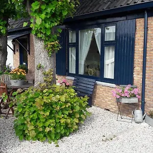 https://huis-de-roos.ihotelsrotterdam.com